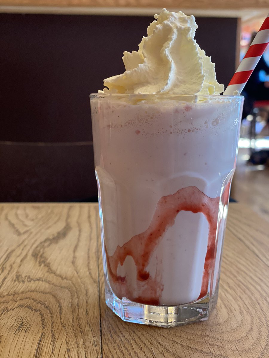 ItsMsMoses's tweet image. Fooooooood time