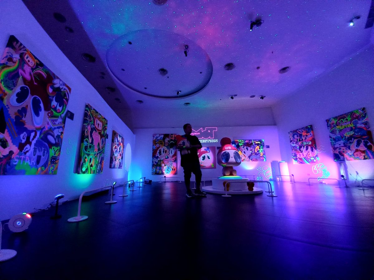 It's a wrap!! This journey is surreal for me 🤩. I met many amazing ppl here, who even came from other cities to enjoy my artwork!! Love you all guys 🤩🚀
#redmillerblood #peterrhiangunawan