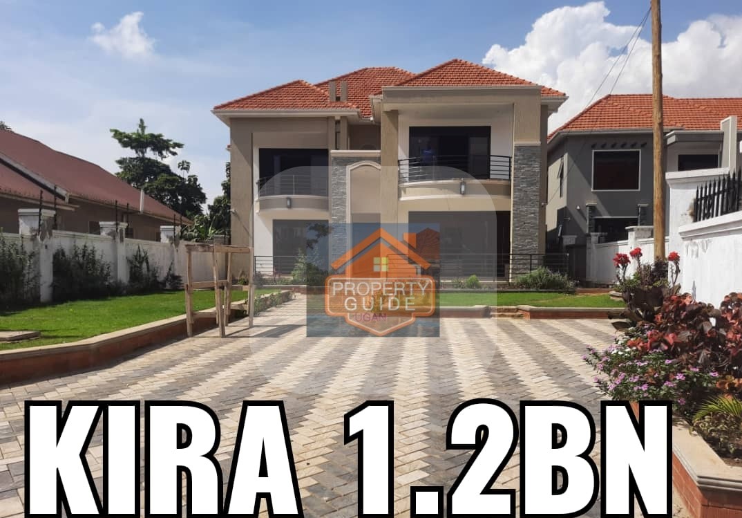 PropertyGuideUg's tweet photo. #Houseforsale! located at #kira Call/ #WhatsApp 256780475699 +256708609744  https://t.co/ZHQSFnU6cy #PropertyShow  #PropertyHome #OurAfrica   #realestate #housing #Uganda  #Kampala #Affordable https://t.co/CiTD2PKdsO