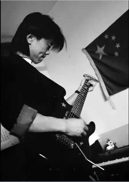 YiYe YiYe
因为我的病就是没有感觉
YiYe YiYe
快让我在雪地上撒点儿野