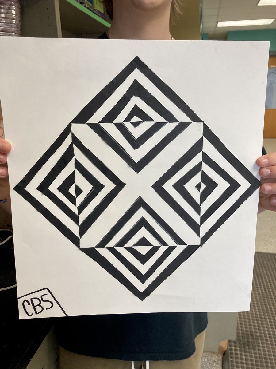 Art_with_MsG's tweet image. Last week 7th graders finished their explorations of symmetry and positive/negative space! #teamkidsfirst #CreativityatCarroll