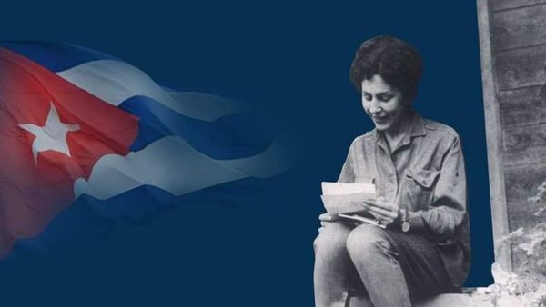 mzllo3's tweet photo. Celia Sánchez Manduley, la Flor más Autóctona de la Revolución, nacía un día como hoy, 9 de Mayo en Media Luna, #Cuba🇨🇺. En su 102  Aniversario rendimos  homenaje a  la llegada al mundo de esta gran mujer, la Eterna Guerrillera y orgullo de nuestra Patria. #TenemosMemoria https://t.co/dTUBlNmTuc