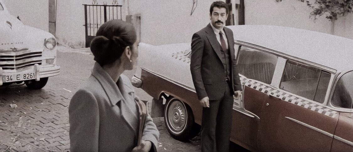 Noasvz's tweet photo. يا بدايات المحبه ويا نهايات الوله ✨
 #Karadayi https://t.co/RWCZzwoTig