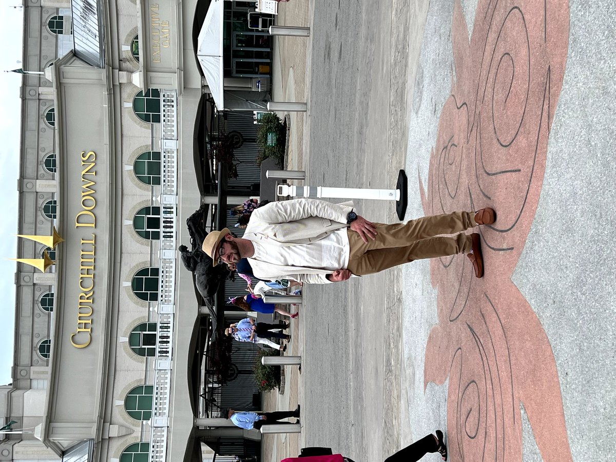 Cmac1090's tweet photo. 2022 Kentucky Derby! #kentuckyderby #horseracing #kentucky #louisvilleky #churchilldowns #derby #racehorse #horse #breederscup #horses #thoroughbred #jockey #l #c #thurby #oaks #horsesofinstagram #mintjulep #hat #yeslouisville https://t.co/ygPGopvbNk