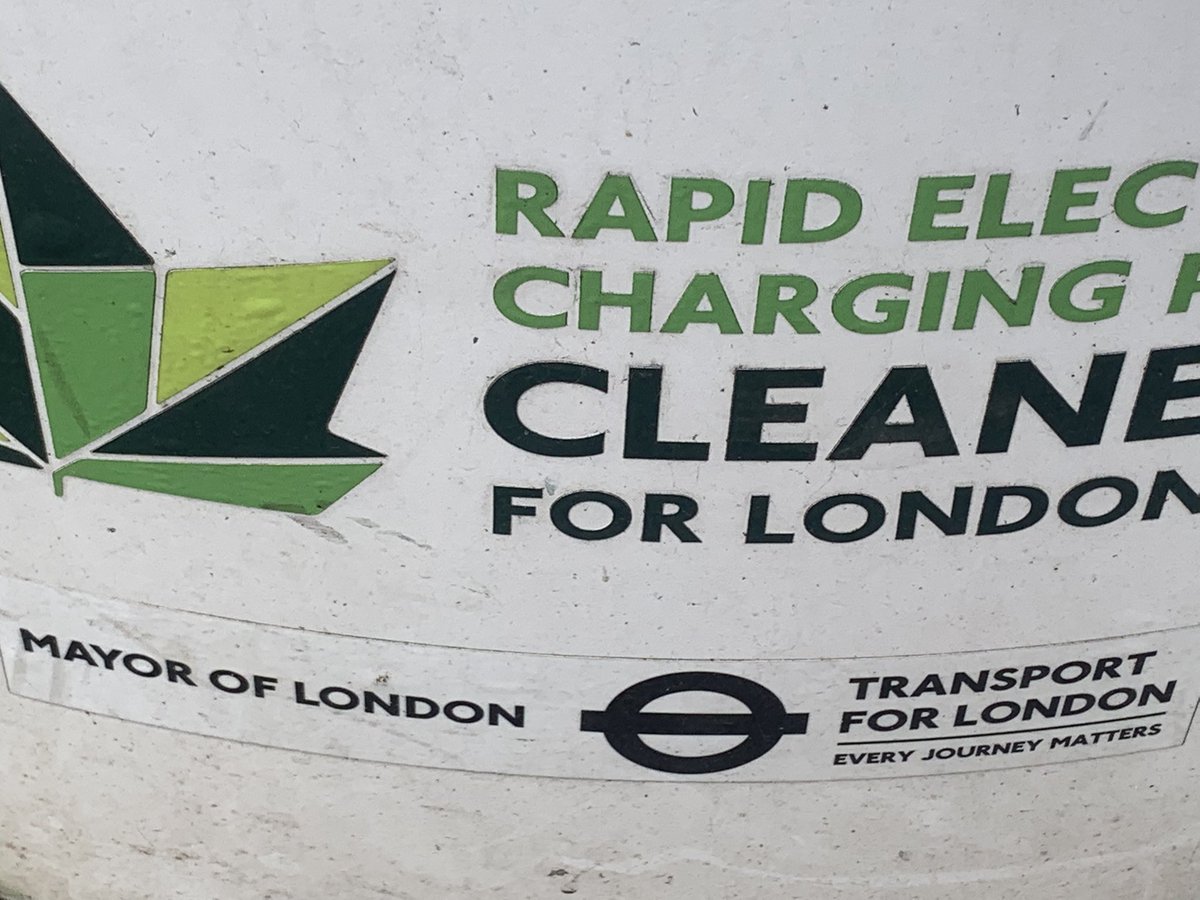 mmccarthyzx10's tweet photo. @MayorofLondon @EnfieldCouncil @TfLTPH @eTaxiCharging How much longer do taxi drivers have to put up with this when are we going to get aRift card for the E taxi only chargers🤔 Its way overdue and becoming more and more of a problem https://t.co/gFfA7o4ABS