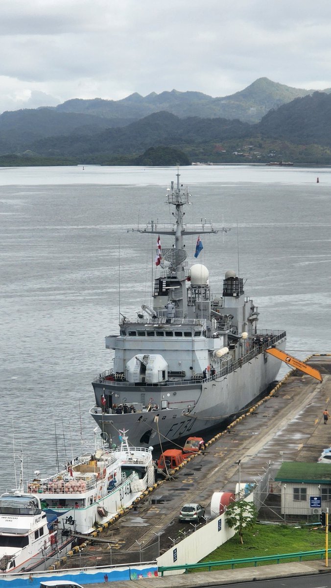 WarshipCam's tweet photo. French Navy Floreal-class frigate FS Vendemiaire (F734) in Suve, Fiji - May 9, 2022 #fsvendemiaire #f734
* photo posted by @sujiseam / tip from @Jef_Hilsen https://t.co/75SMJuxCUX