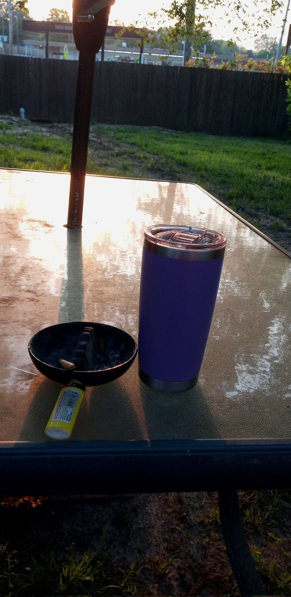 MadamAshley222's tweet photo. Good morning world ๐๐ enjoying this morning from my backyard! ๐ฅฐ๐๐ป Many blessings to you all! ๐ซถ๐ฝ๐ #HappyMonday #ItsMyWeekend https://t.co/oabfttO5pi