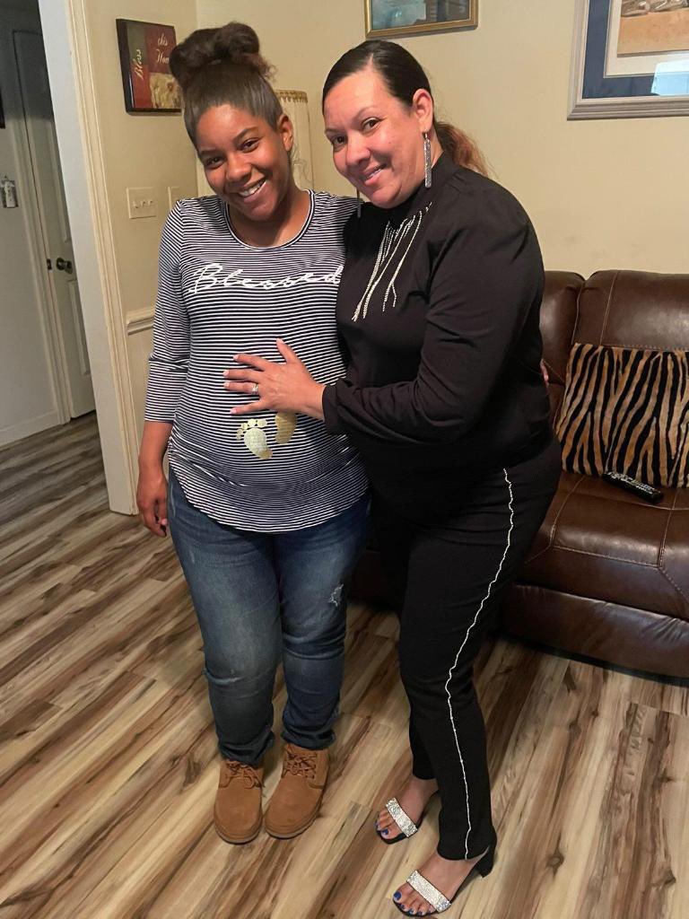 QueenT252's tweet photo. ❤️🥰 Mi familia 🥰❤️ https://t.co/zNQOZlla6R