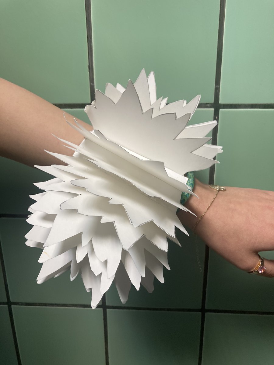 NDHSDesignDept's tweet photo. Some more fantastic succulent inspired Paper Jewellery from S2! https://t.co/qu0EJxRxEs