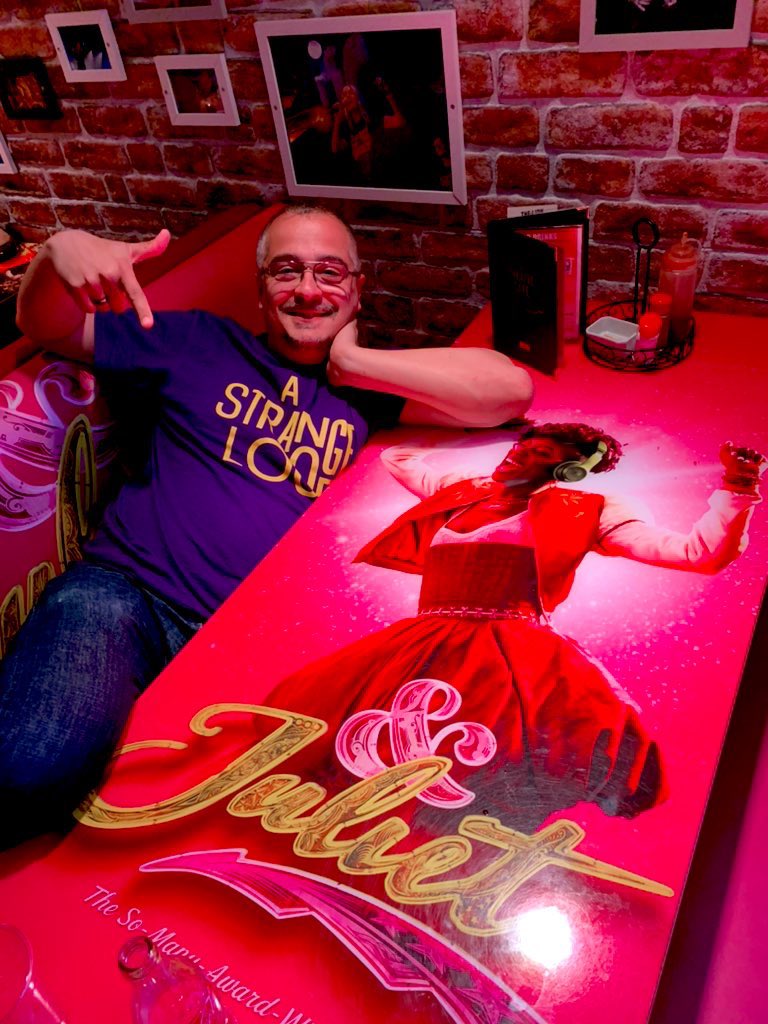 gerardwozek's tweet photo. Still singing #MaxMartin’s soundtrack to @AndJulietBway #andjuliet Thankyou @isaiasfanlo for the #BEST gift (& these 📸 photos) @ILoveGayTheatre @ILoveGayTravel @ILoveGayLondon @ILoveGayMusic ❤️ #kealasettle @ILoveGayToday #hitmebaby @WestEndTheatre @thetheatrecafe #Shakespeare https://t.co/vTaEi8VIVZ
