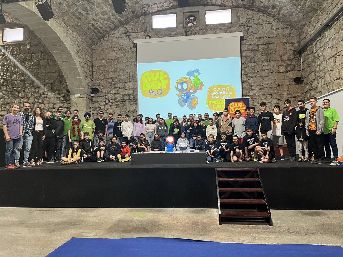 codelearn_cat's tweet image. Programació, robòtica i química a la jornada presencial a la Codeathlon: codelearn.cat/blog/programac… #Codeathlon #QuiBot @upcmanresa