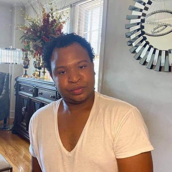 ayynae1's tweet photo. If your girl look at you like this she know you lying. Start packing your bags my boy! https://t.co/Y2EomHg1Zb