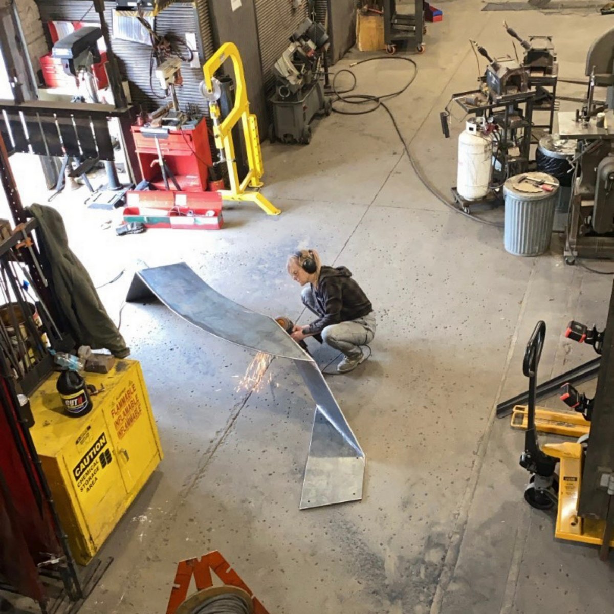 JXTA_ARTS's tweet photo. ππΎ to @CAFAC for this awesome πΈ of JXTA artists making sculptural benches for the @GuthrieTheater. π₯
We canβt wait to see them complete!
#EnvironmentalDesign #CreativeGeniuses https://t.co/yqtn0ZAvGz