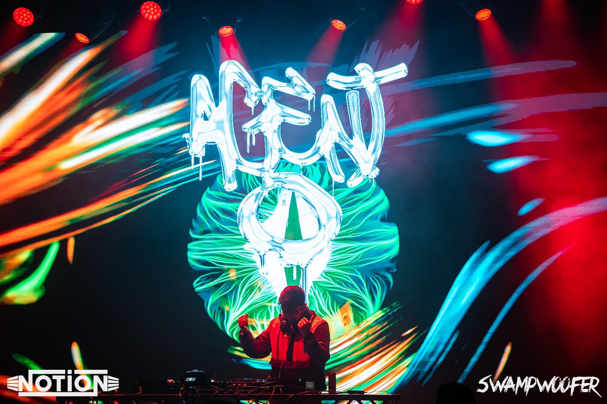 swampwoofer's tweet photo. 𝙋𝙝𝙤𝙩𝙤 𝘿𝙪𝙢𝙥 ❱ ❱ @AlixPerez, @wtfischee, @Agent__O decimated a sold out Chop Shop crowd last Week! Check out the full album on Facebook. 
•
📸 : @HeitzPhoto 
•
#Swampwoofer #Swampwooferproductions #Alixperez #1985music #dnb #dubstep #Chee #agento #notion #drumandbass https://t.co/kIeOYOezkW