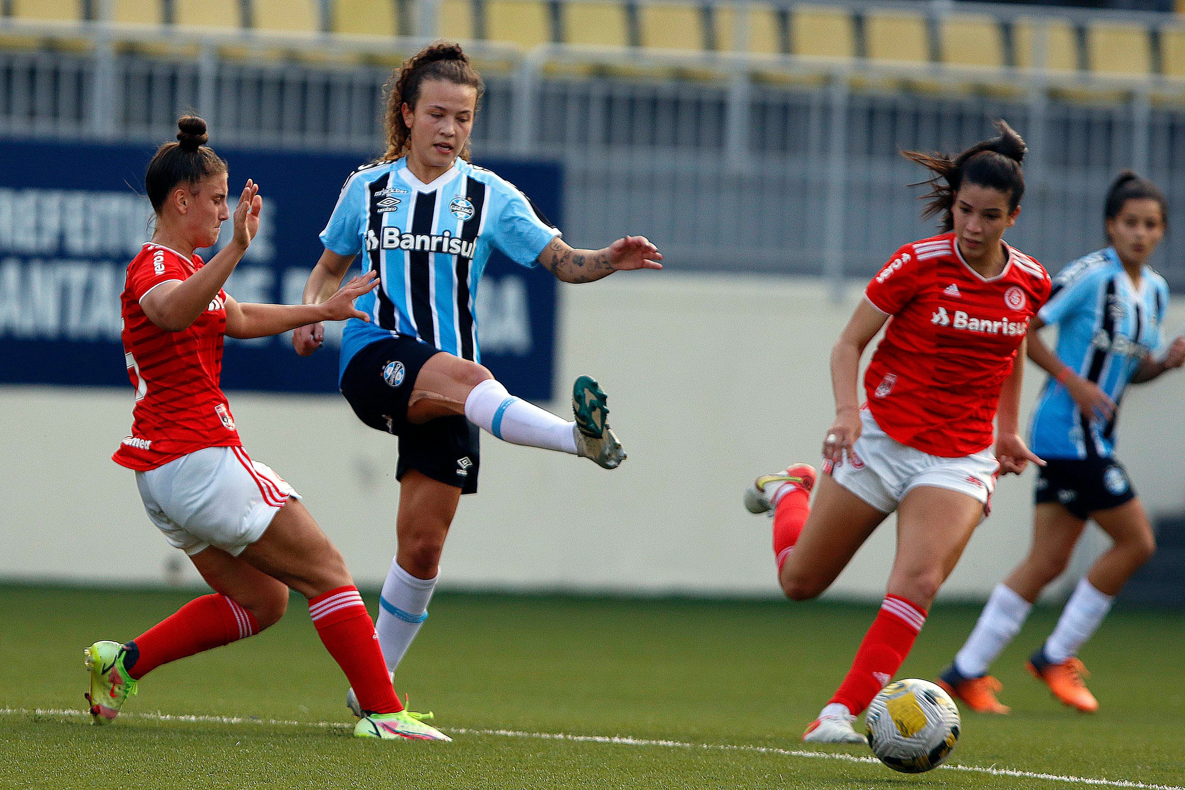 Grêmio Feminino Sub-20 vence Grenal e assume a liderança de seu grupo no Brasileirão