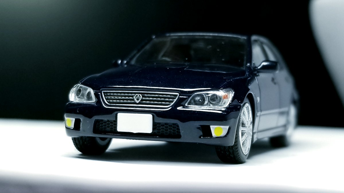 LH76569272's tweet photo. Tomica Limited Vintage Neo 
N227b Toyota Altezza RS200 L Edition in such beautiful color.
#トミカ #トミカリミテッドヴィンテージ #tomica #トヨタアルテッツア https://t.co/IeXvsO72Wl