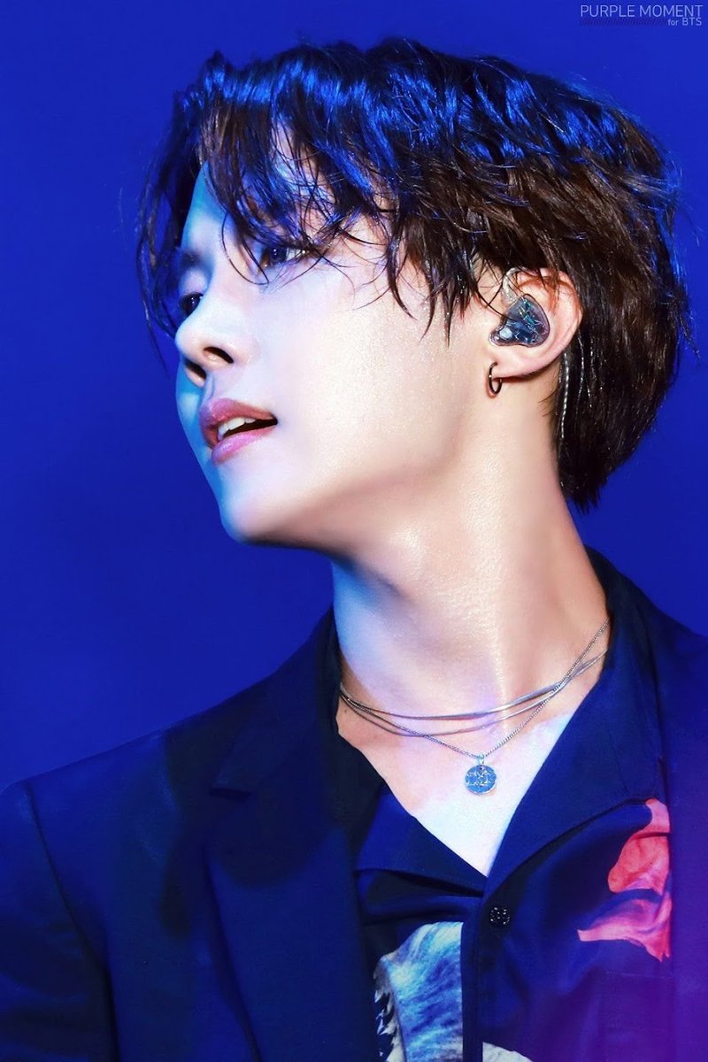 Tia_si6's tweet photo. Good boy                    Gone bad https://t.co/JK0eLP6Hdd