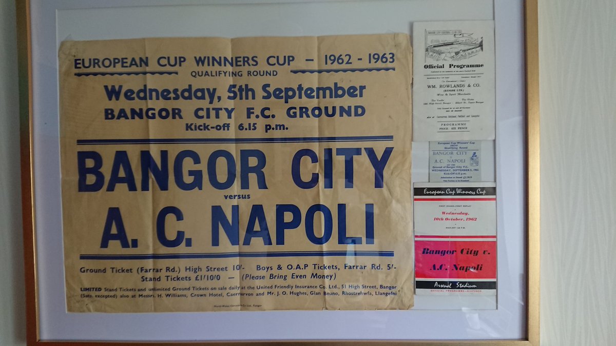 farrar88's tweet photo. @ArchPBU Match day poster, ticket and programme for the Napoli match '62 https://t.co/ErcVuQrZb2