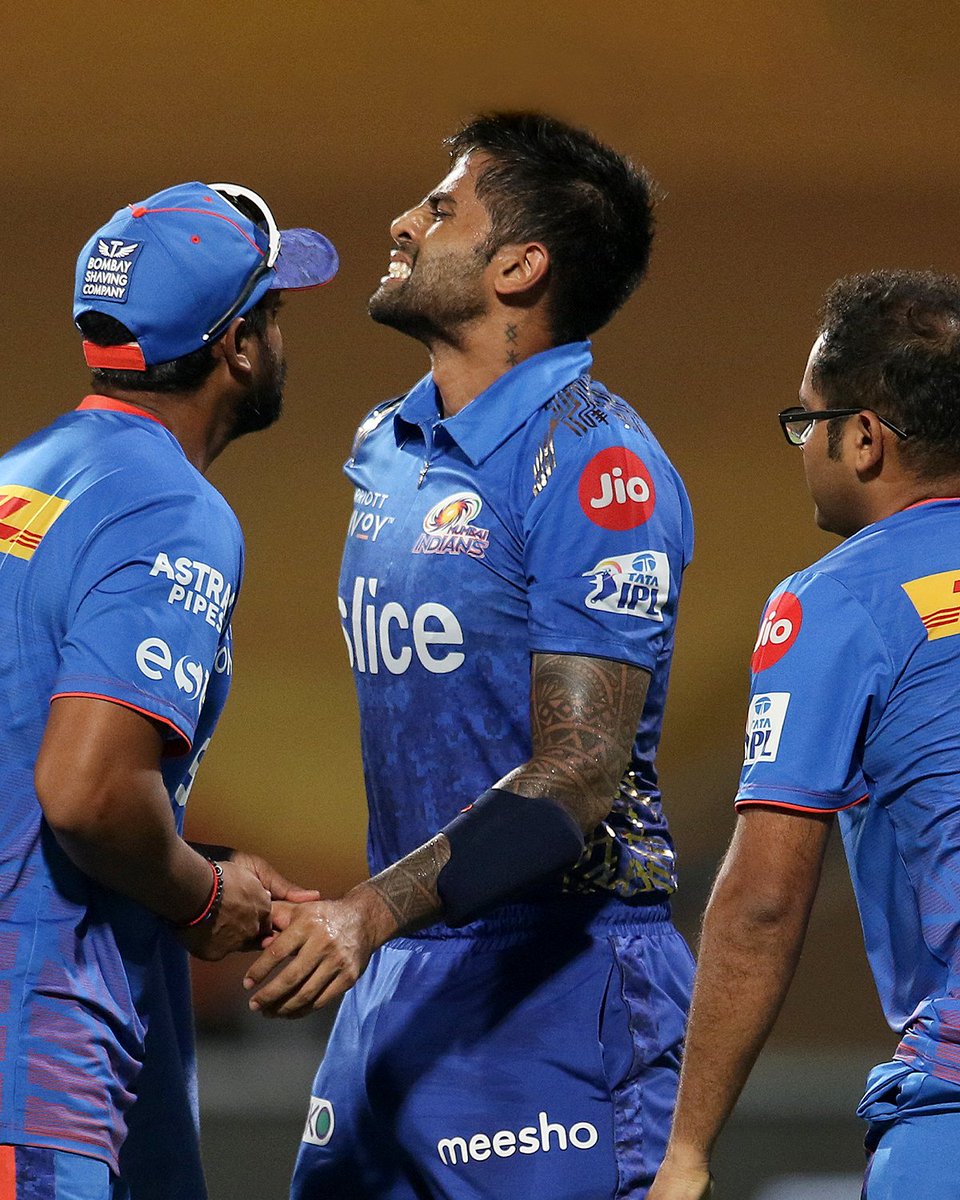 mipaltan's tweet photo. 𝗢𝗙𝗙𝗜𝗖𝗜𝗔𝗟 𝗦𝗧𝗔𝗧𝗘𝗠𝗘𝗡𝗧 

Suryakumar Yadav has sustained a muscle strain on his left fore arm, and has been ruled out for the season. He has been advised rest, in consultation with the BCCI medical team. https://t.co/78TMwPemeJ
