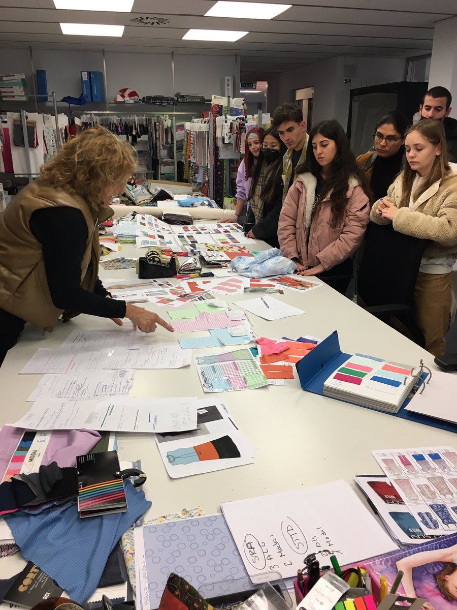CiTextil's tweet photo. ¡Cuánto aprendimos en nuestra visita a Egatex! Un verdadero placer poder visitar las instalaciones de una las empresas textiles más importantes de Navarra. ¡Gracias! #industriatextil #navarra #fp #confeccionymoda #egatex #excursion #salida #moda #diseño https://t.co/XWJPtZStBj
