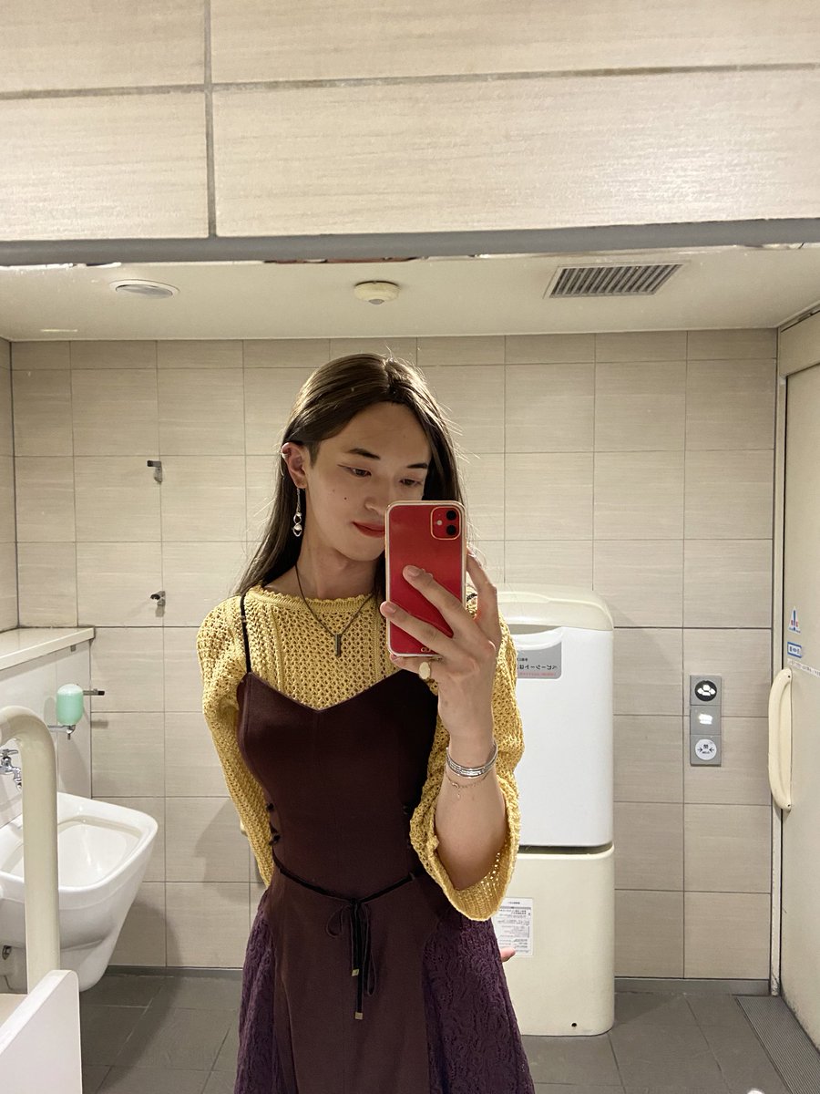 misa18misa11's tweet photo. 一昨日のトラエモ!
初イベで緊張してたけど
とても楽しかったなー、
会場のバーで働いてた純女の方に
一番可愛かったって言われて、嬉しくて泣けた😭
#女装
#男の娘
#トラエモ
#Trans_Emotion https://t.co/zPTdMxNtj8