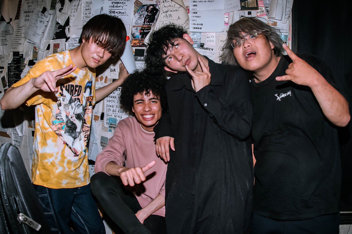 2003Nachi_rock's tweet photo. 2022.5.9 Queblick
Mix Box

盛り上がり過ぎ。暖か過ぎ。
最高でした。
ありがとうございました！！！

📸@mio_photocam https://t.co/gRWgSl3rjZ