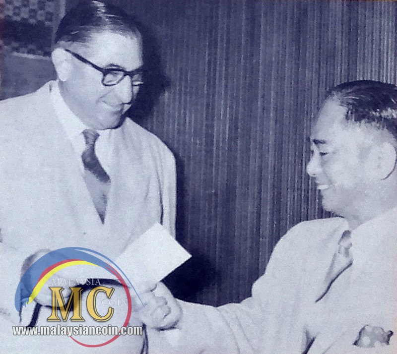 malaysiacoin's tweet photo. Info Gabenor BNM Pertama 😇
Sila Baca: https://t.co/E4DoIIflZk
#Gabenor #banknegara #wilcock #sejarah #history #malaysia #australia #wang #duit #coin #money https://t.co/YjjWtIjcbs