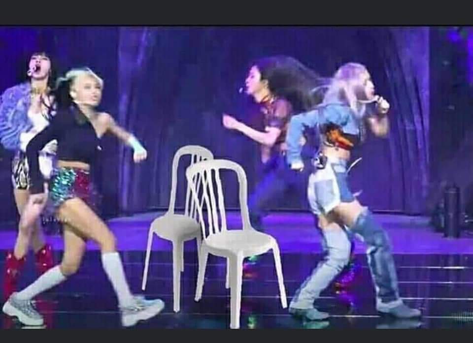 salinas_sheily's tweet photo. Solo una cosa tenían que hacer blinkSarna AJAKAKKAAKKAJAJA en fin #BTSPavedTheWay
#blackpinkdisband 
#blackpinkdisband 
#blackpinkdisband https://t.co/mOM2kc4CsZ