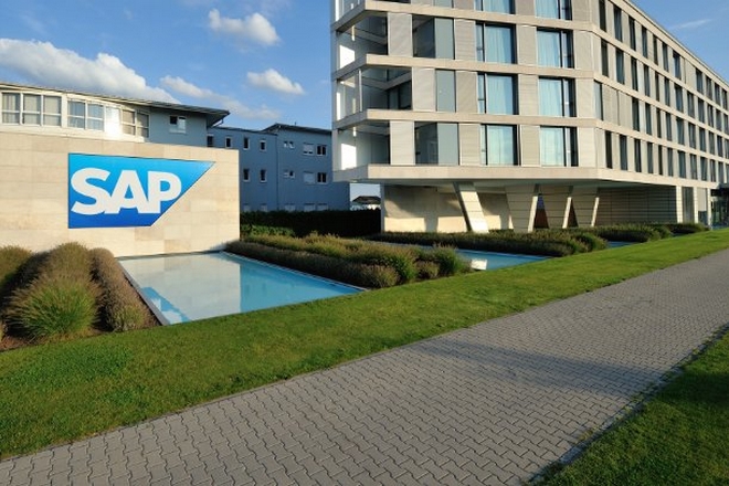 RevueduDigital's tweet photo. L’éditeur SAP fait l'objet d’une enquête de l’Autorité de la concurrence en France #SAP #DSI #Concurrence #Enquête #Hana #S4 #Cigref https://t.co/PZDiexoMV2 https://t.co/65oY4ME7Dq