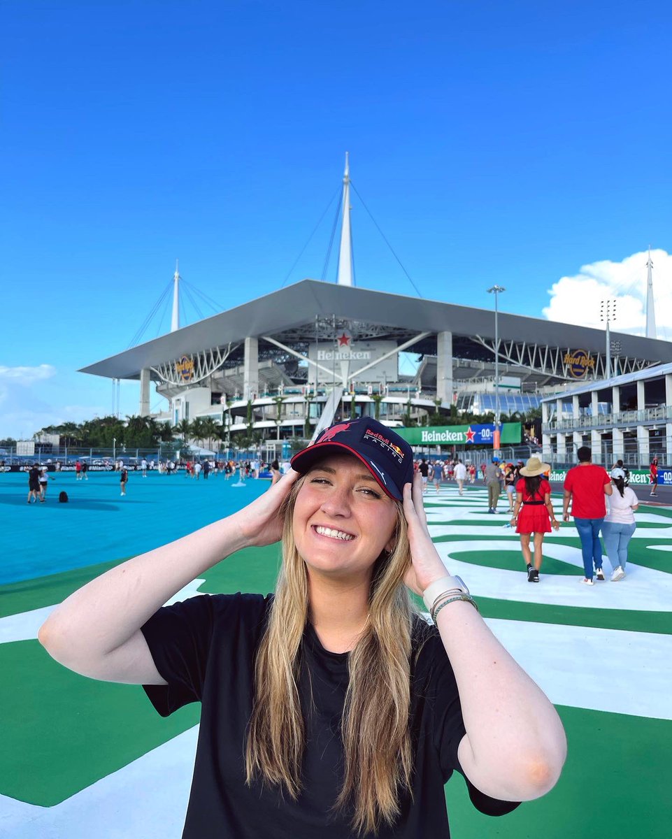 KyleeSipowski's tweet photo. Track walk ✅ https://t.co/RKNWsrOmid