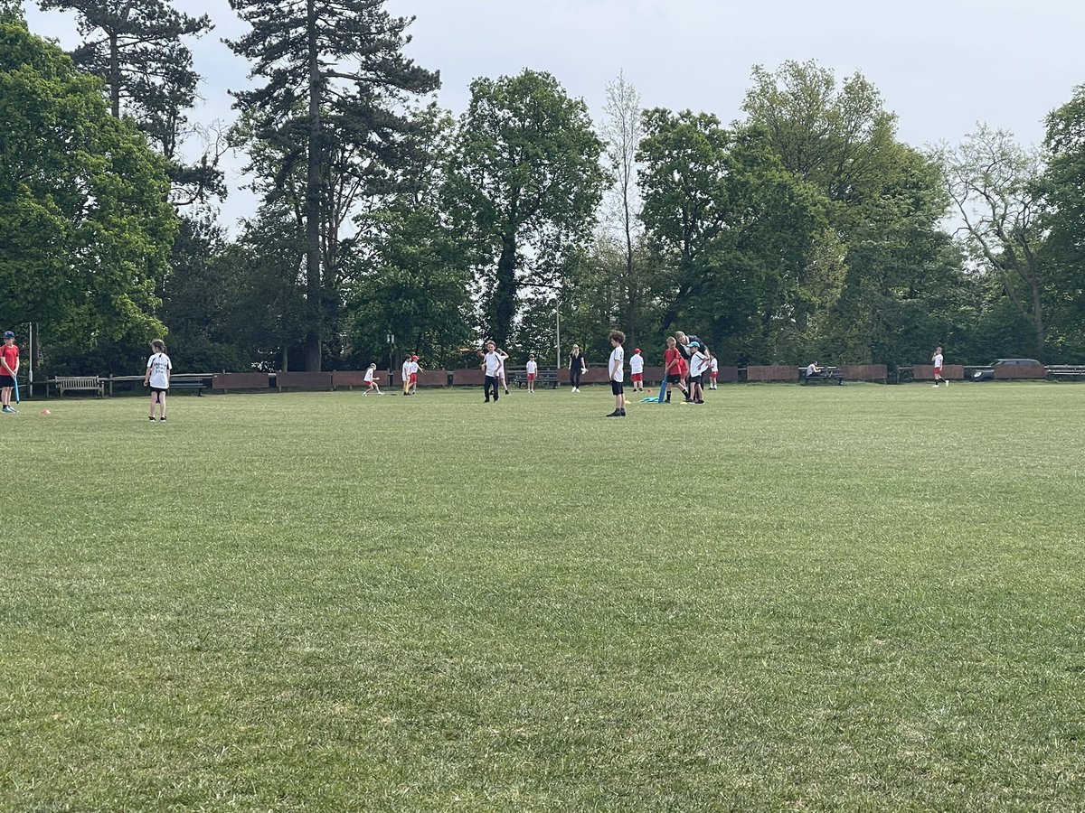 Clare Strange tweet media