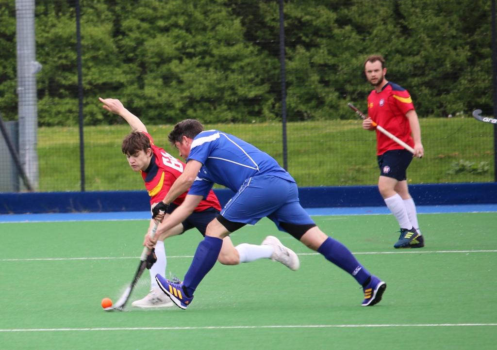 ScotlandMaster1's tweet image. The boys in blue were busy as the M40s took on @esmhockey in a training match yesterday.

They notched up a 5-2 victory. 😎

#WarmingUpForTheWorldCup

📸 @alihosie