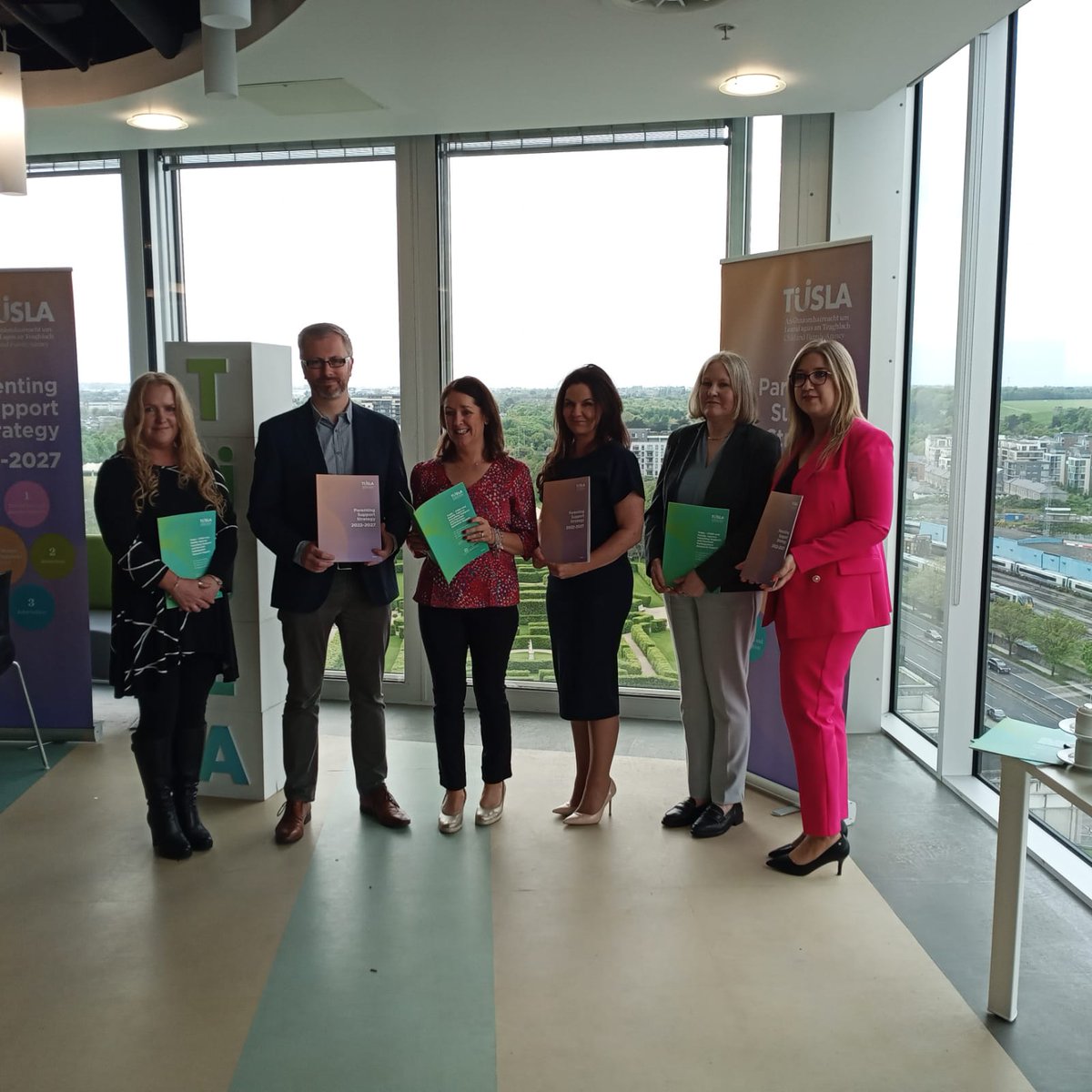 Today our Director of Services & Integration @KateDuggan8 launched the @tusla Parenting Support Strategy. We were also delighted to have Minister @rodericogorman @dcediy speak at the event & acknowledge all the great work & collaboration #parentingsupport