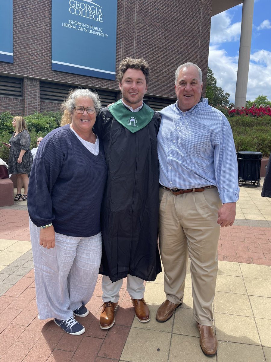 Larry Brown (@larry102462) on Twitter photo Big weekend in the Brown house! Two college graduations in 24 hours! Congrats to <a href="/Davisbrown44/">Davis Brown</a> and <a href="/ansleybrownn29/">Ansley Brown</a>! Well done! #GCSU #OleMiss. #lookoutFSU. Big weekend in the Brown house! Two college graduations in 24 hours! Congrats to <a href="/Davisbrown44/">Davis Brown</a> and <a href="/ansleybrownn29/">Ansley Brown</a>! Well done! #GCSU #OleMiss. #lookoutFSU.
