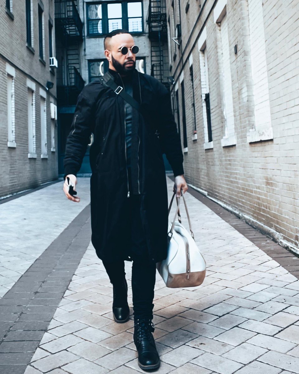 HausOfMStudios's tweet photo. Setting up this week to capture every beat. #HappyMonday lets #CrushIt #photoshoot #photographernyc #photographynyc #photoshootday #newyorkcity #newyorkfashion #mensfashion https://t.co/O1inm83IK6