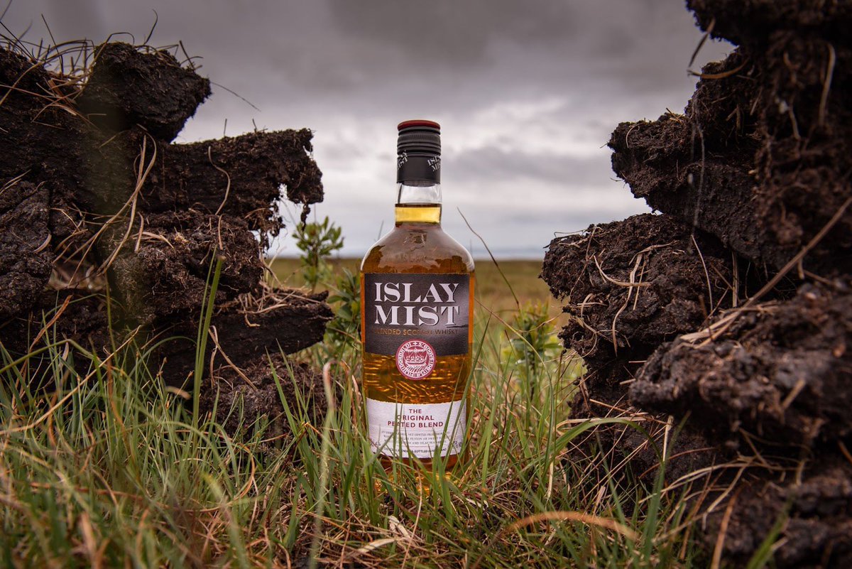 IslayMistWhisky's tweet photo. Character is what sets us apart…
#islaymist #whisky #scotchwhisky #bornwithcharacter #islay #peatstack https://t.co/IZPWd7A2Ny