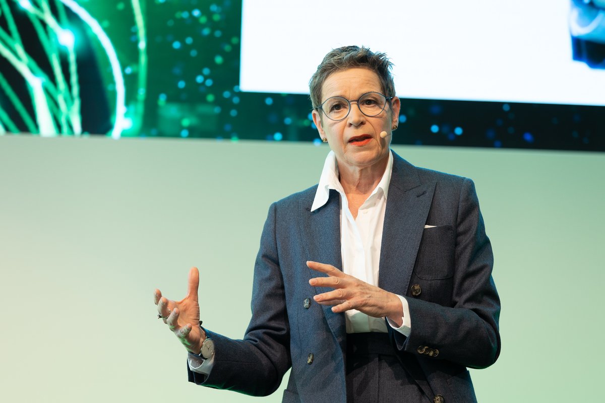 Global FemaleLeaders (@global_female) on Twitter photo Role of Female Leadership - They can, they shall!
<a href="/simone_menne/">Simone Menne</a> demands: Women should not only occupy leading positions in economy (recovery), but in all areas.
#leadership <a href="/global_female/">Global FemaleLeaders</a> #gfls #globalfemaleleaders #economicforum #femaleleaders #femaleleadership Role of Female Leadership - They can, they shall!
<a href="/simone_menne/">Simone Menne</a> demands: Women should not only occupy leading positions in economy (recovery), but in all areas.
#leadership <a href="/global_female/">Global FemaleLeaders</a> #gfls #globalfemaleleaders #economicforum #femaleleaders #femaleleadership