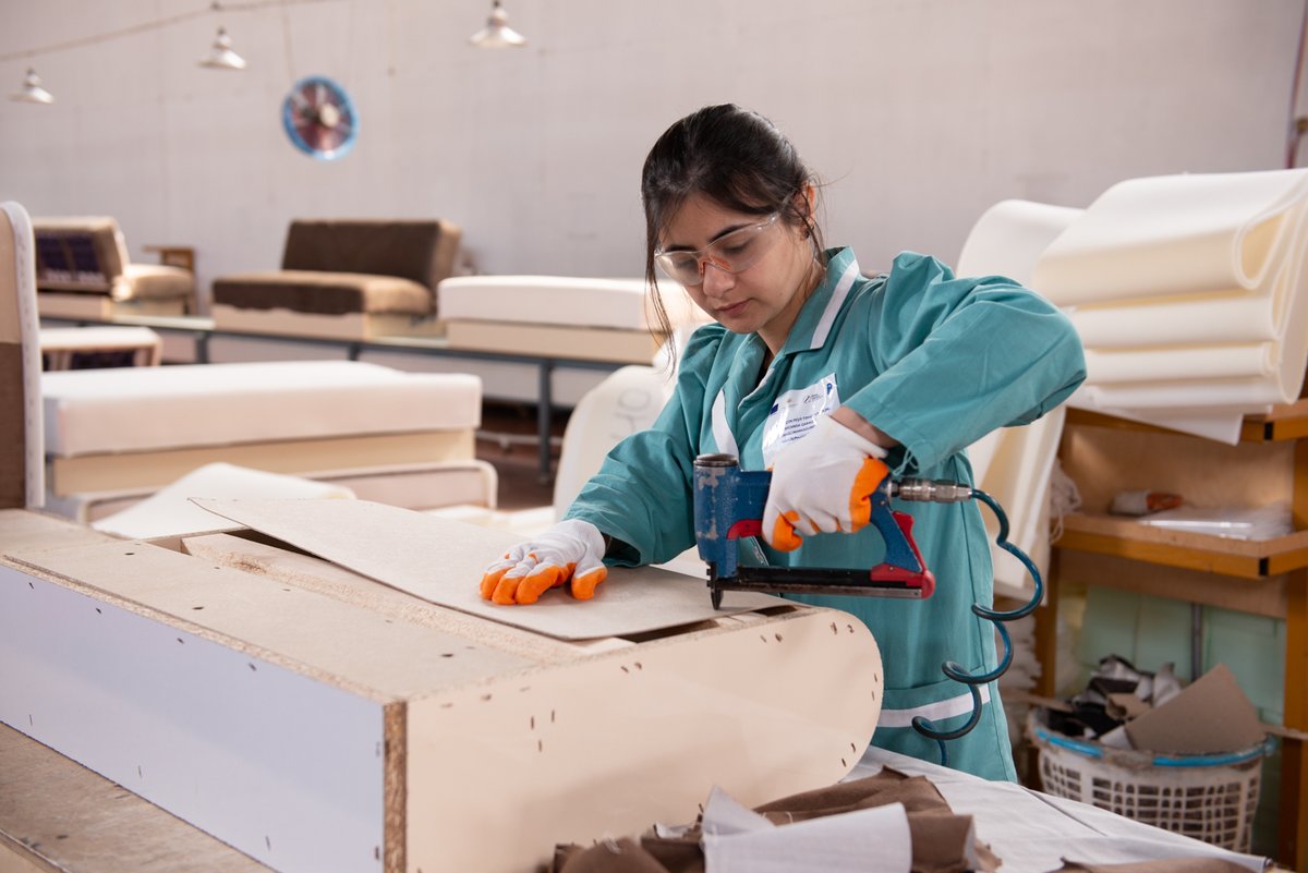 Glad to see #undpeupartnership to modernize #VET in 🇦🇿.Wt Head of Cooperation EUD, V Bojkov, @etfeuropa & @vetedugovaz partners - a productive visit in VET Center Jalilabad. Acknowledge aspects of gender, inclusivity with PwD, STEM and #FutureSkills. #PartnersAtCore #SDGs