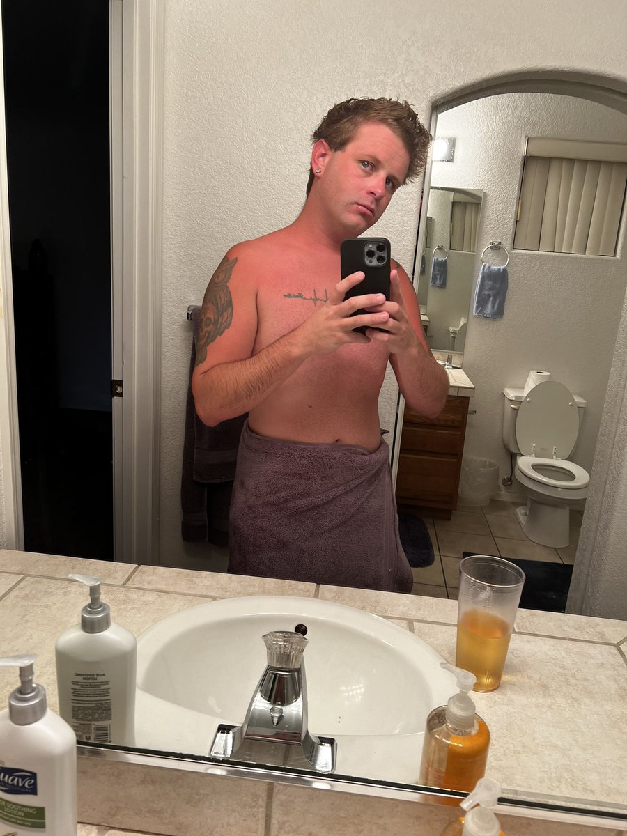 captainsea0821's tweet photo. Come join the fun. https://t.co/Z4iAIIKOjW #gay #gayguy #onlyfans #arizona #california #onlyfanspromo #onlyfansaz #onlyFans https://t.co/d7Kp1rCXB9