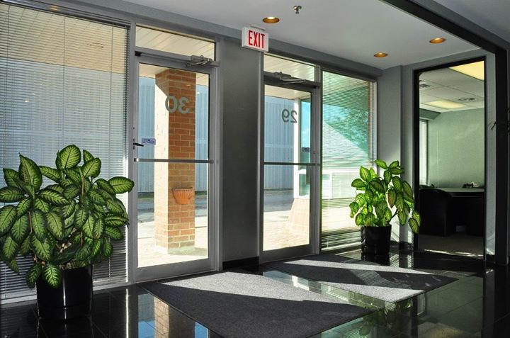 FirstRichmondPC's tweet photo. We Offer Board Rooms - Meeting Rooms - Mail Service -  Telephone Line - Kitchen, Gym/sauna and Much more...
.
.

Location: 70 Eat Beaver Creek, Unit 29-30! 
T: (905) 886-3002 https://t.co/RN3i9UUjsx