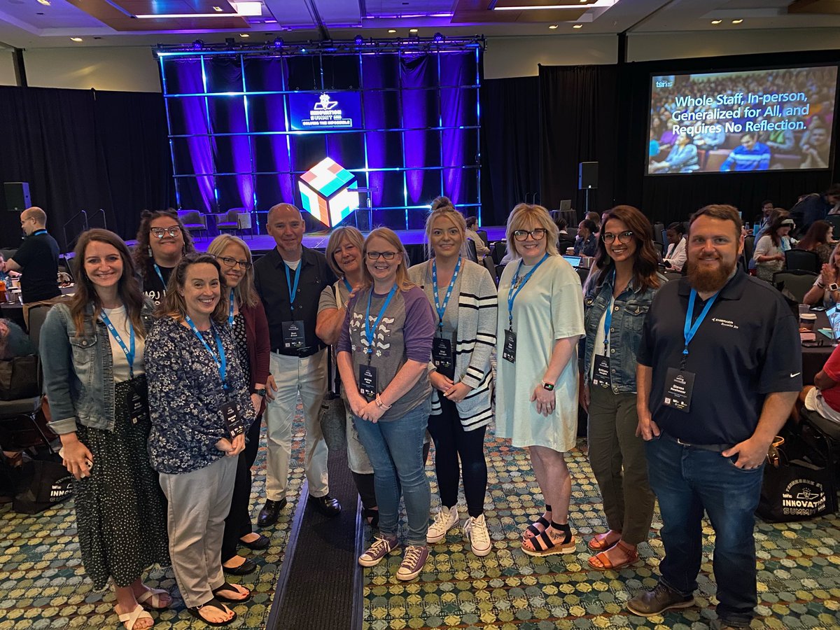 PGEcubs's tweet photo. Representing PGE at the @theTSIN STEM Summit! @Margare16214673 @ksmallwoodSCS @kdjarratt @linz_ellis @PGE_Library https://t.co/MVnLVMG5Fc