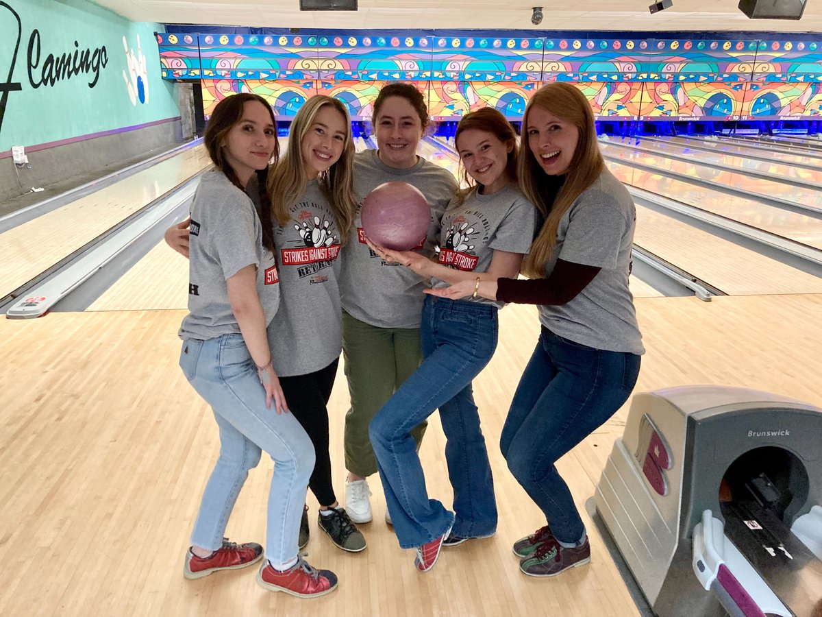 AphasiaLabSU's tweet image. Our team had so much fun at Strikes Against Strokes on Friday night! Thank you to @UpstateNews for putting on a wonderful event for a great cause!