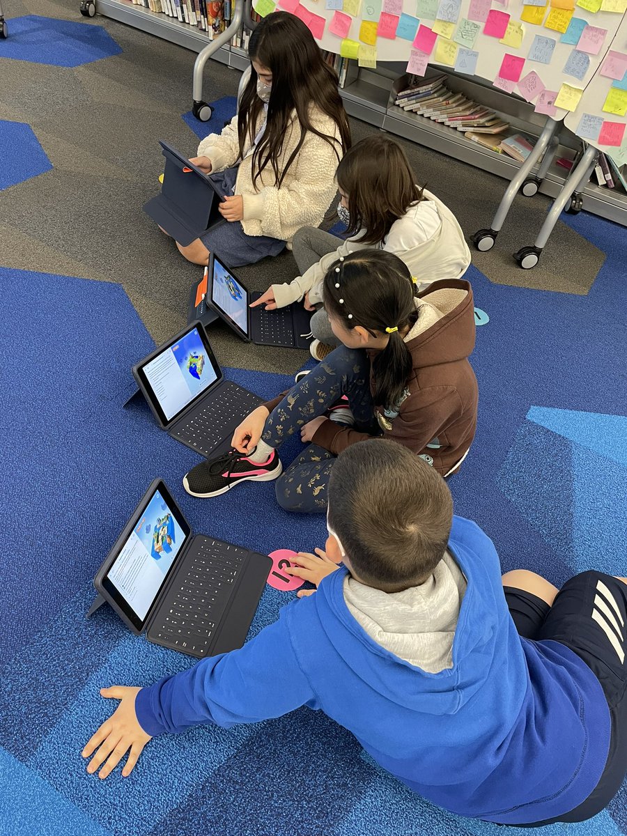 Esmoskowitz's tweet image. The #CodingCarnival🎪 Is in full swing in our #WOGLC w/ @SwiftPlayground and @BeebotCo. Students are learning to code with commands, collaboration and iteration. Thank you @AppleEDU,  @AndreaSchaber and @jculwellblock for this amazing work. #WeAreChappaqua @DrAPease @chackerman1