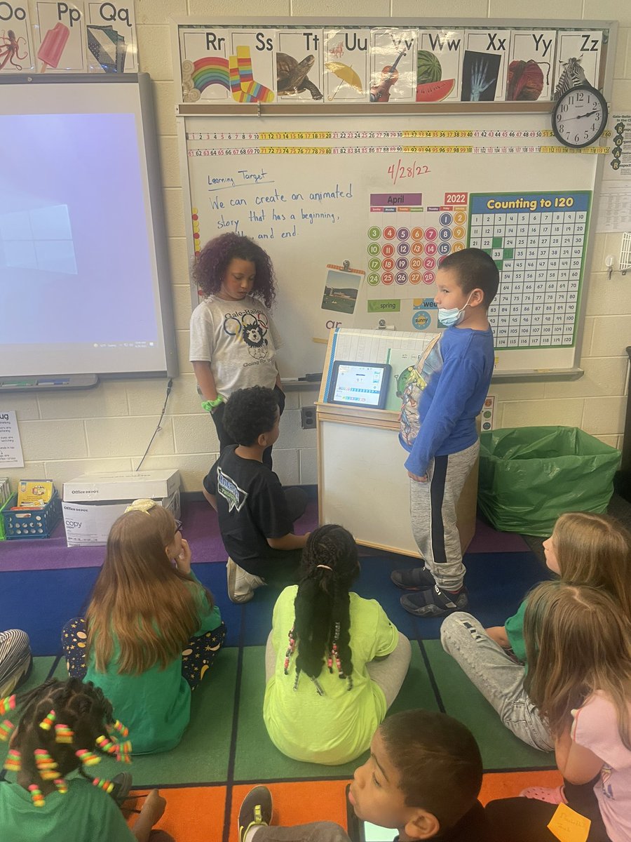 GaleBaileyES's tweet photo. #PLTW in first grade! Yes, they think critically and collaboratively. They are leaders!🦁 https://t.co/Zkts7C8n4e