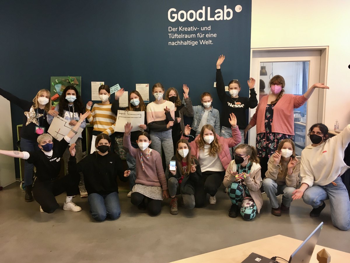 jungetueftler's tweet photo. BLOG: Girls' Day 2022 - Programmierung und Robotik zum Anfassen 🥳🎉

Vielen Dank an Amazon Future Engineer, die durch Ihre Spenden das Programm zum Girls’ Day im #GoodLabberlin ermöglicht haben.

Herzlicher Dank auch an @official__liza für ihren Einsatz!
https://t.co/YspBuD4izS https://t.co/QOwEjdlmgY