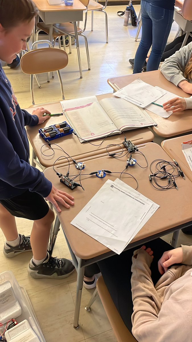 Mrs. Dominick (@dominick_mrs_) on Twitter photo First circuit lab day today! Students are loving it! They are building circuits to turn on and off the lightbulbs in different patterns. <a href="/LEelementary/">Lee Eaton Intermediate Knights</a> First circuit lab day today! Students are loving it! They are building circuits to turn on and off the lightbulbs in different patterns. <a href="/LEelementary/">Lee Eaton Intermediate Knights</a>
