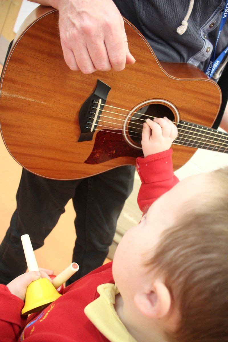 Fairfieldstweet's tweet image. Look how engaged Alfie was in our African Drumming session this afternoon with @matthewevens1! He was very curious &amp;amp; keen to find out about all the different instruments, how they could be played and what sounds they could make! #engagementmodel @Artsmarkaward 
Thank you Matthew!