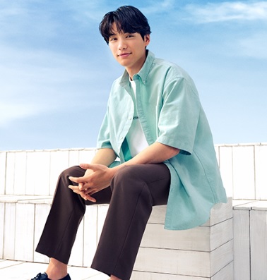 GU_SOTA0530's tweet photo. 🟪#gu_global 🟩#GUMEN
もはや初夏の日差し浴びても怖くないッ😆
#GU蒼汰 の夏トップスナインナップで着こなしバツグンだからねッ😍
買いそびれたら一生悔やまれる #カラバリ
#オックスフォードオーバーサイズシャツ
https://t.co/JYSe04BGat
#福士蒼汰 #fukushi_sota_official #GUコーデ #ジーユー https://t.co/8SFbE53HM7