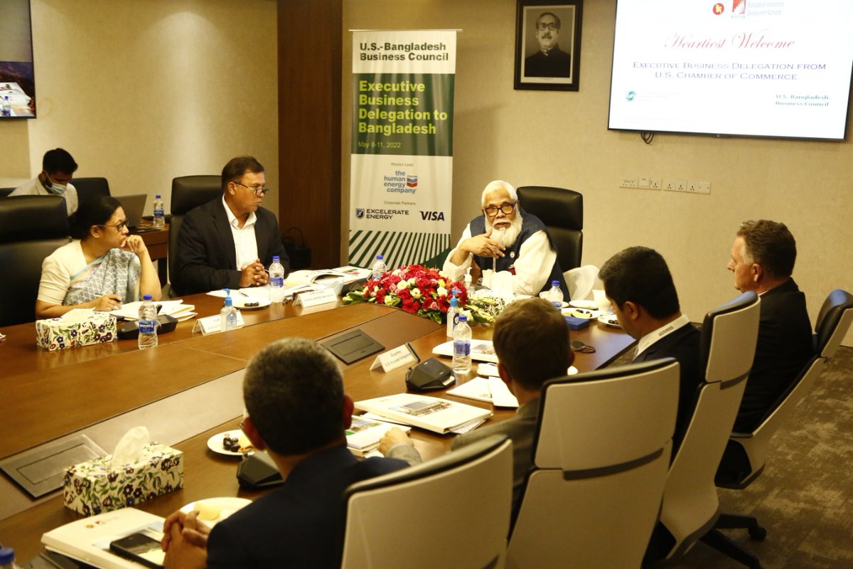 USBanglaTrade's tweet image. Hon'ble Adviser @SalmanFRahmanMP urged to @USBanglaTrade for bringing modern technology of Agriculture, Agro Processing and Manufacturing sector.

#TheNewBD
#USBBC
#USBD50