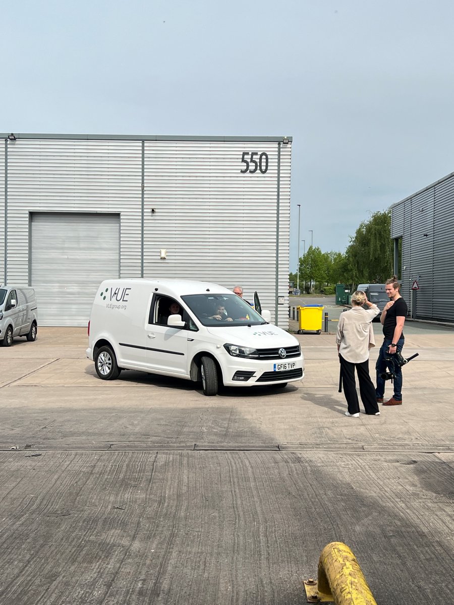 VUEgroupUK's tweet photo. Exciting times at VUE today as we welcome @STANDBYPROD to the office! ๐
They're here filming some footage for some exciting new videos, so watch this space...
#videotelematics #insurertech #filmingday #teamvue https://t.co/Bt70JmuZRk